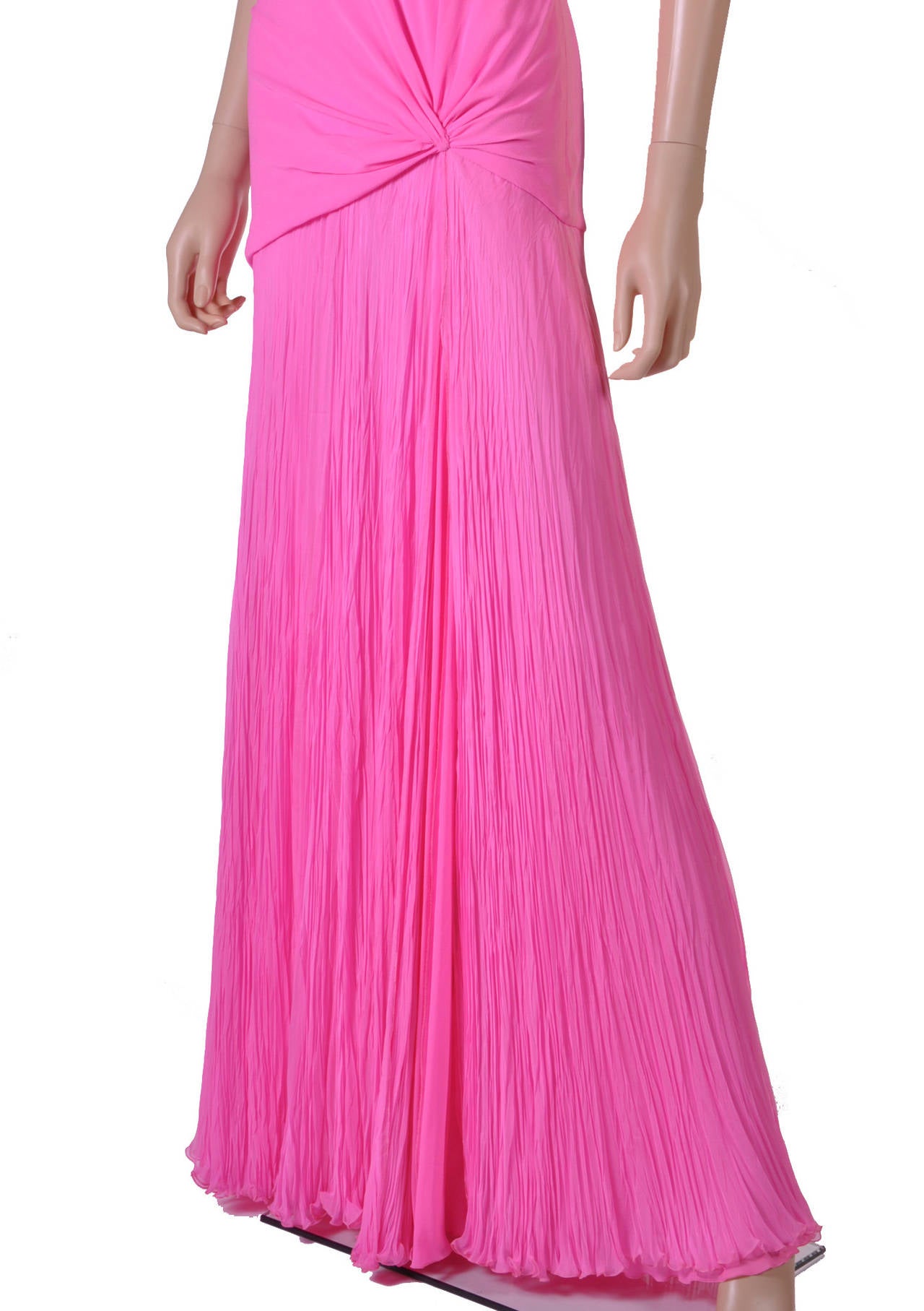 hot pink goen