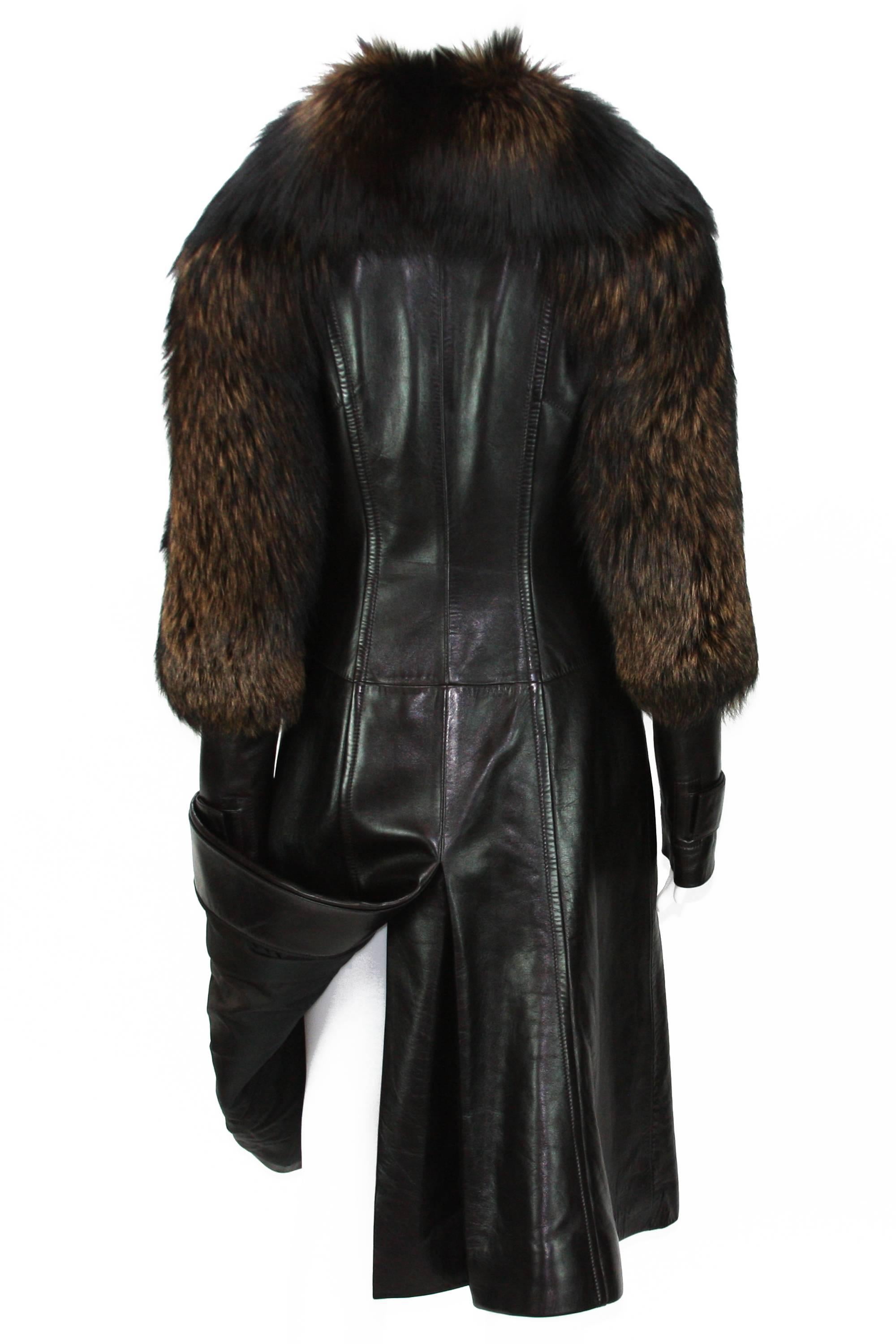 De las mujeres TOM FORD for GUCCI F/W 2003 ABRIGO DE CUERO CON PIEL en venta