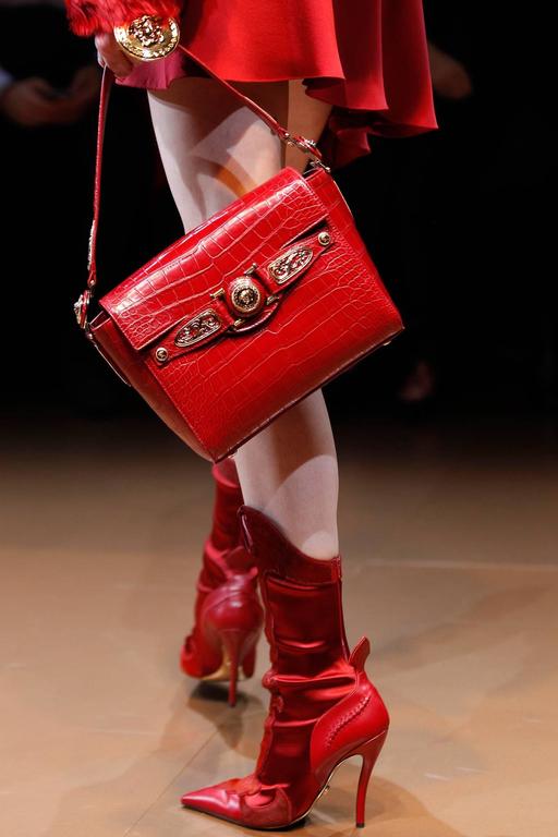 basket versace chain