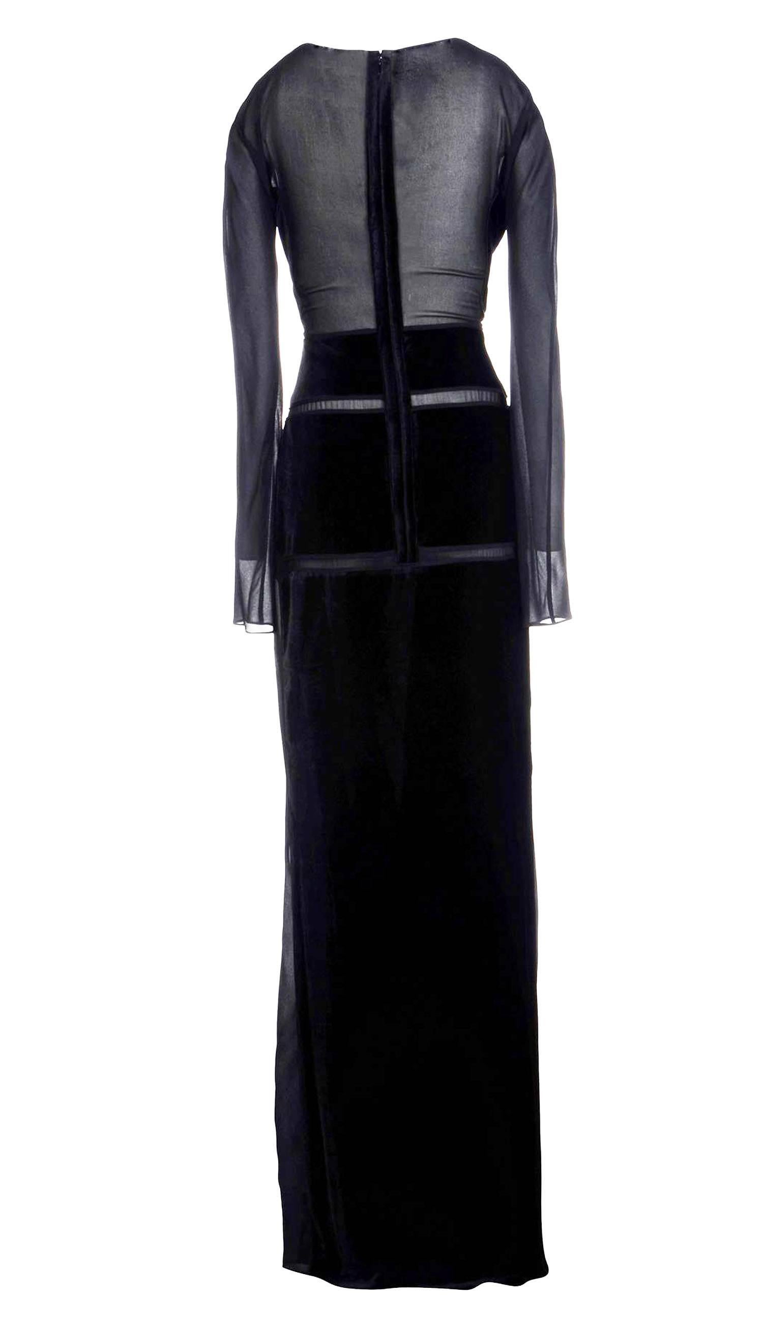 New Tom Ford Ad Campaign Velvet Gown

Italian size 42 - US 6
Black Velvet & Sheer Chiffon
Made in Italy
New with tag.