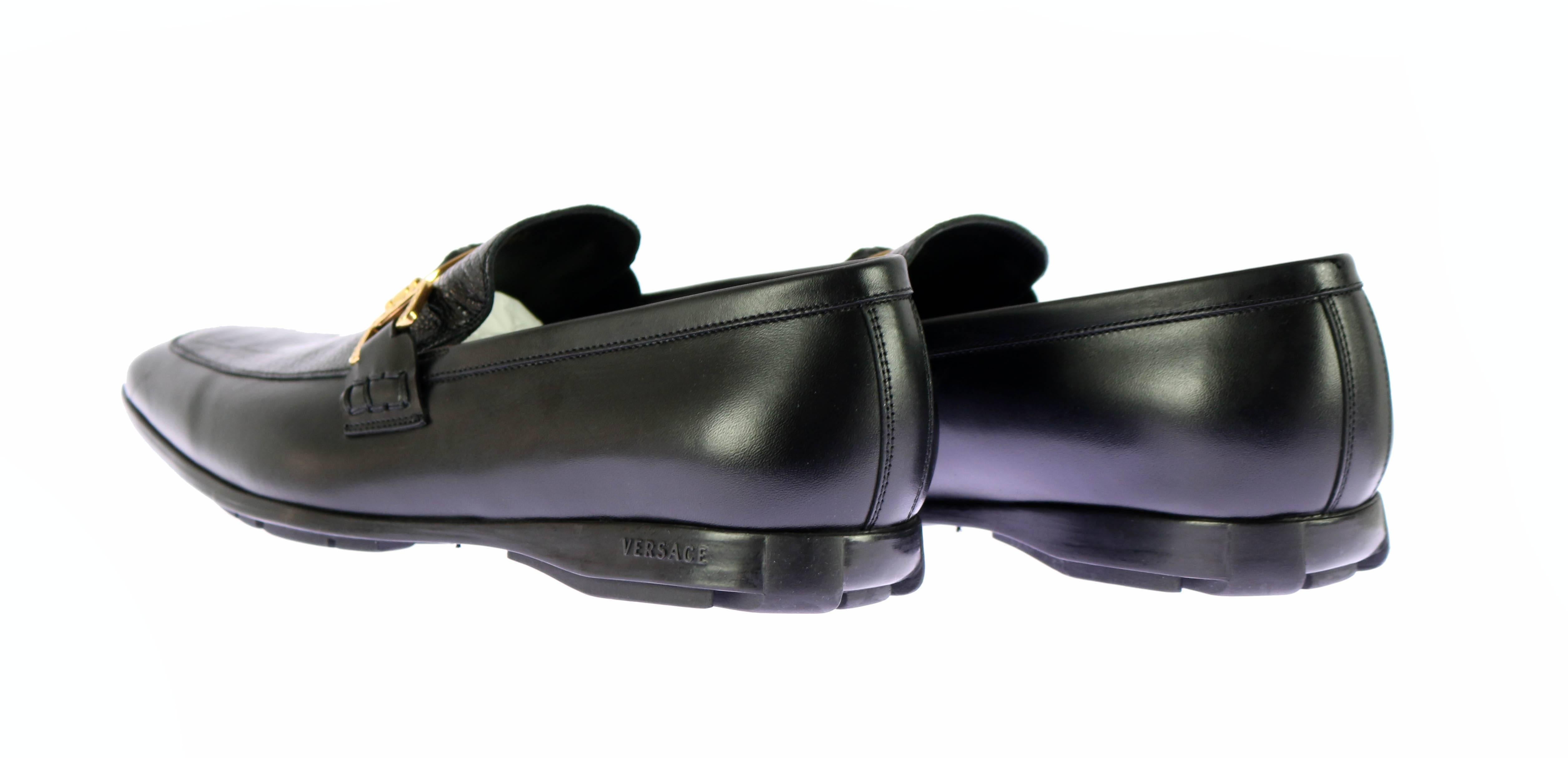 Versace Black Ostrich and Leather City Loafers 39; 40; 43 In New Condition For Sale In Montgomery, TX