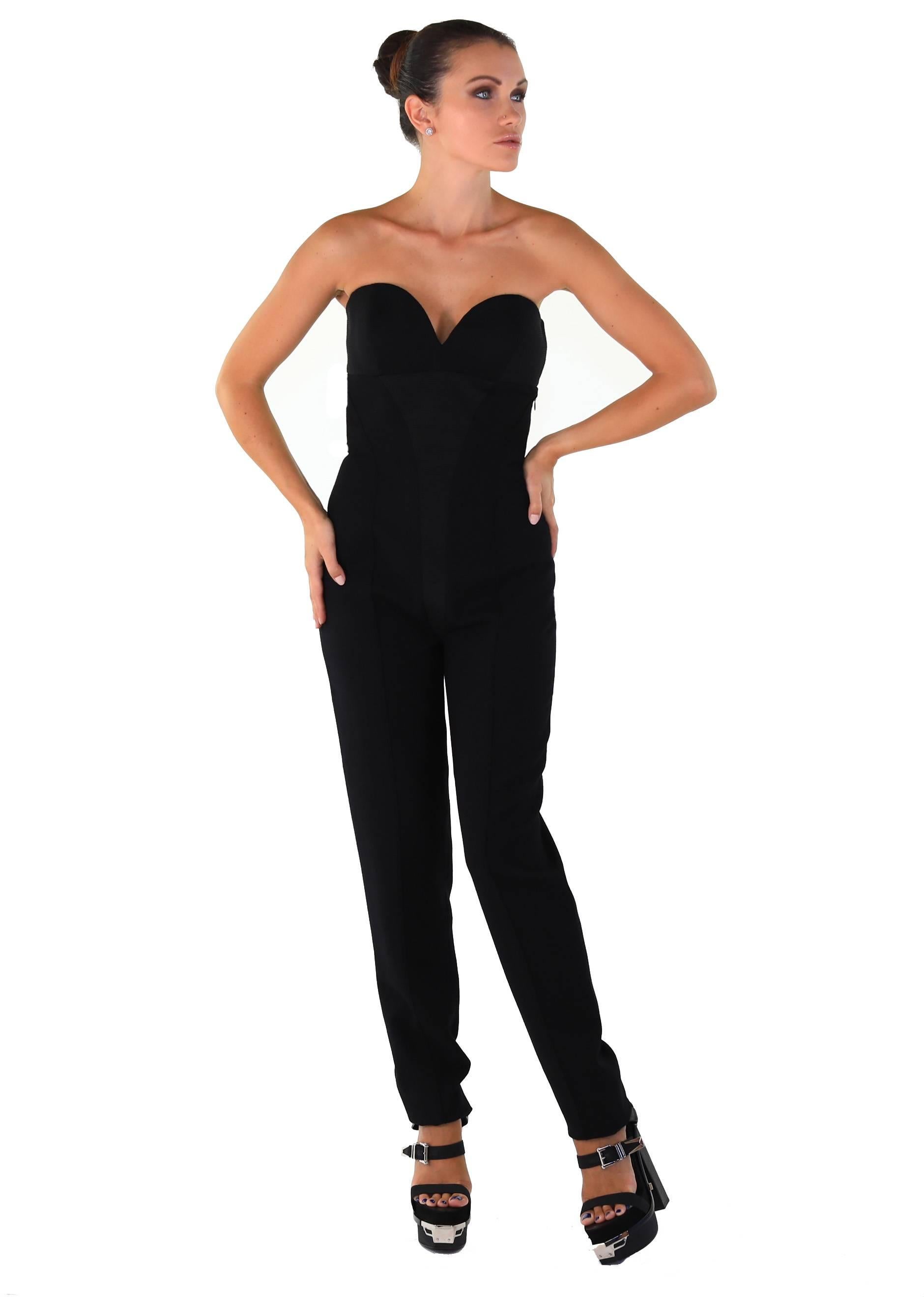 90-s Vintage Gianni Versace Couture Black Jumpsuit

Strapless

Inner corset

Embroidered details

67% wool, 33% silk
Bust: up to 31