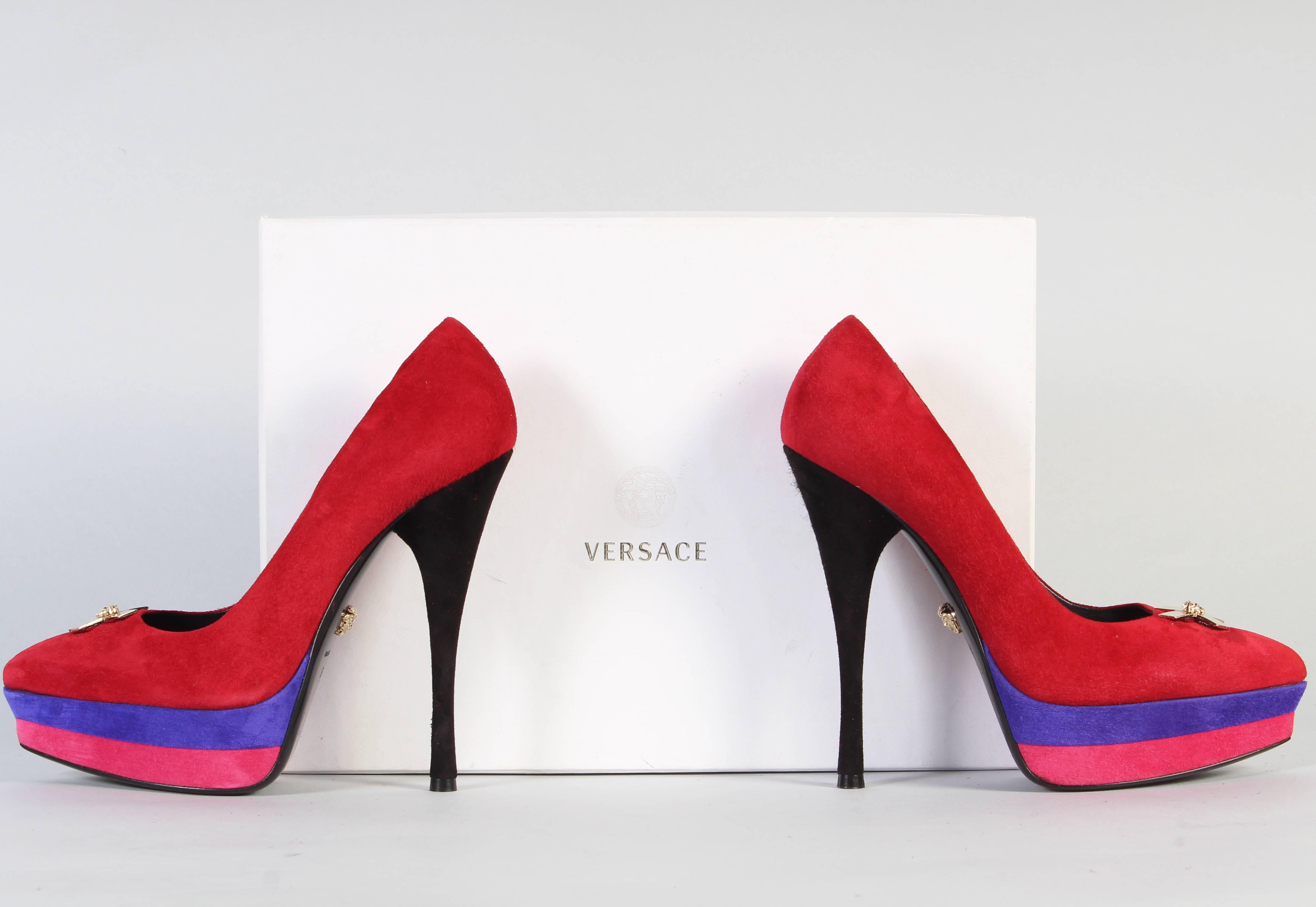 Rouge Versace - Escarpins  plateforme Palazzo couleur, taille 41 en vente