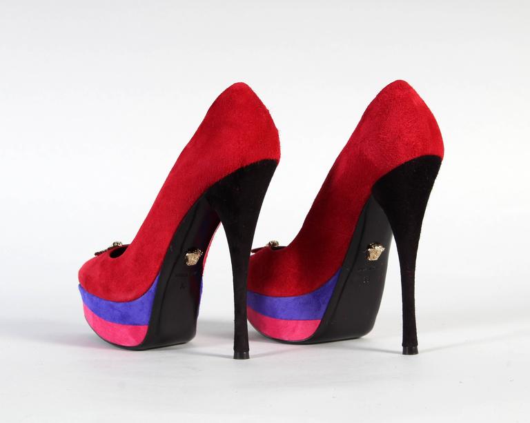 stacked platform pumps