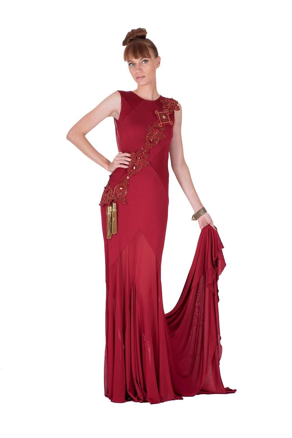 F/W 2014 Look # 49 VERSACE BURGUNDY RED GOWN Excellent état - En vente à Montgomery, TX