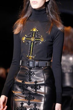 F/W12 LOOK#12 VERSACE GOTHIC CRYSTAL CROSS LEATHER SKIRT and WOOL TURTLENECK