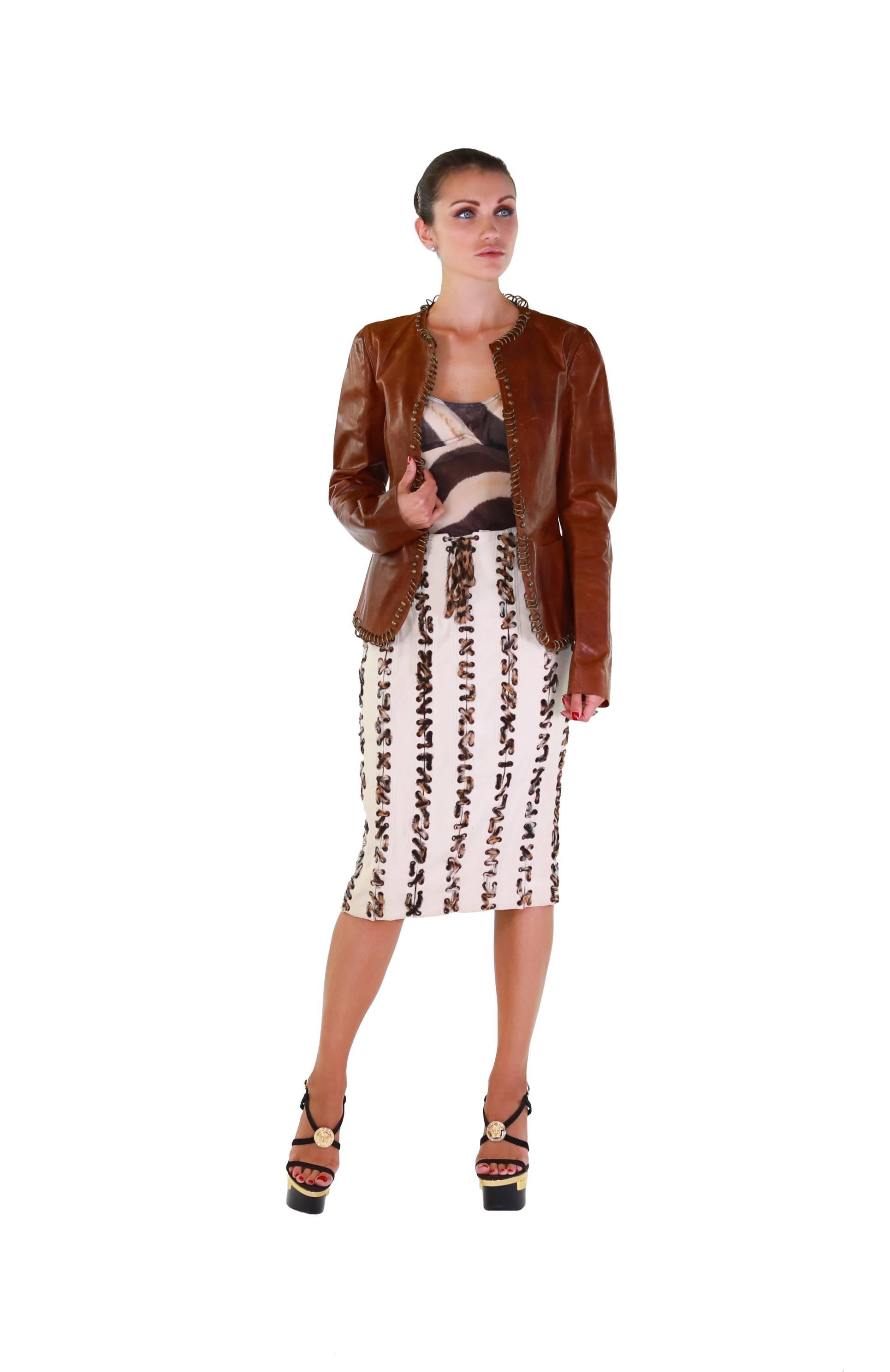 TOM FORD for YVES SAINT LAURENT

Safari Skirt
 
S/S 2002
 
100% Cotton
 
FR size 40 - US 8

waist 16