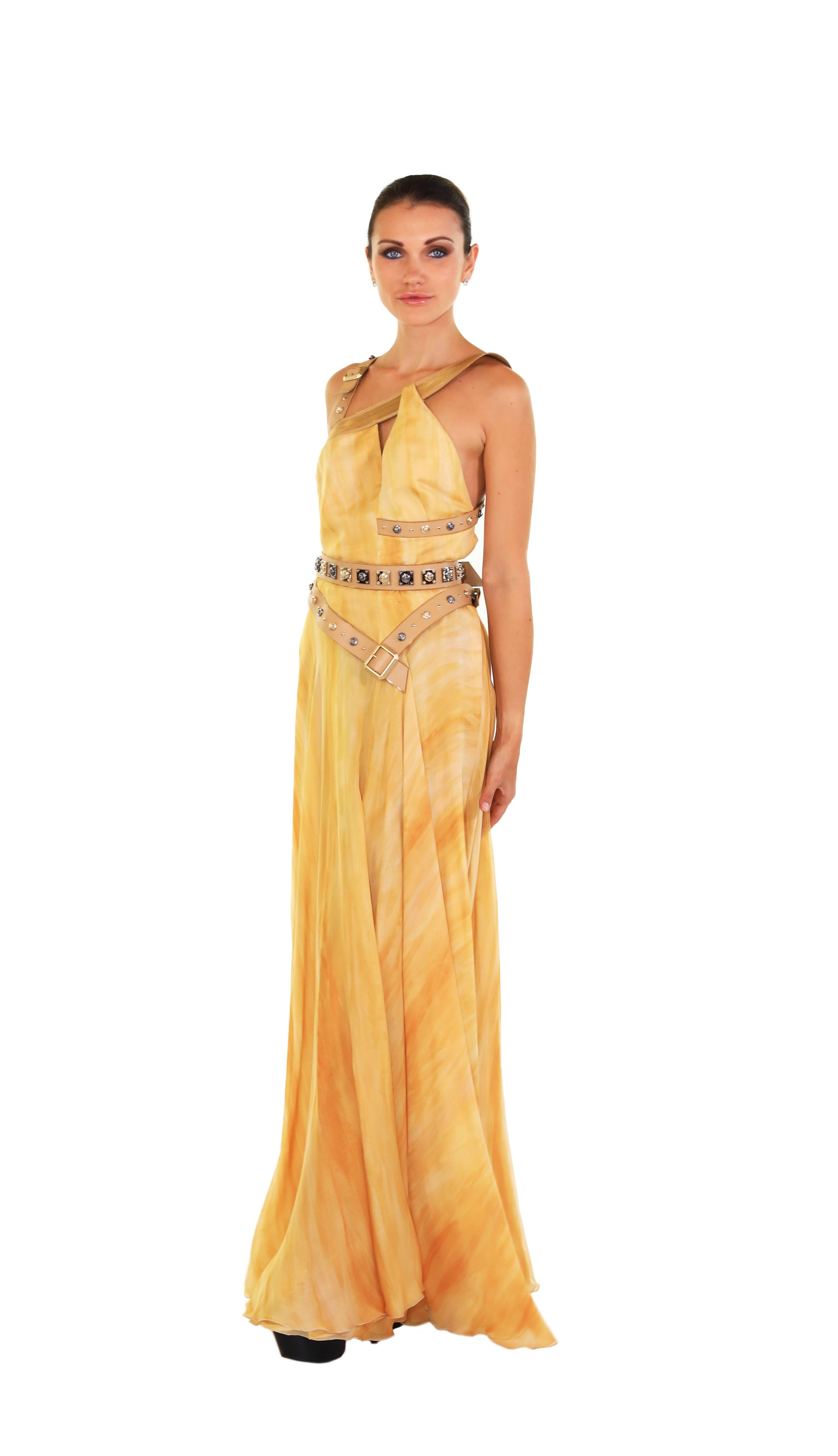 New VERSACE EMBELLISHED SILK GOWN 40 - 4 For Sale 3