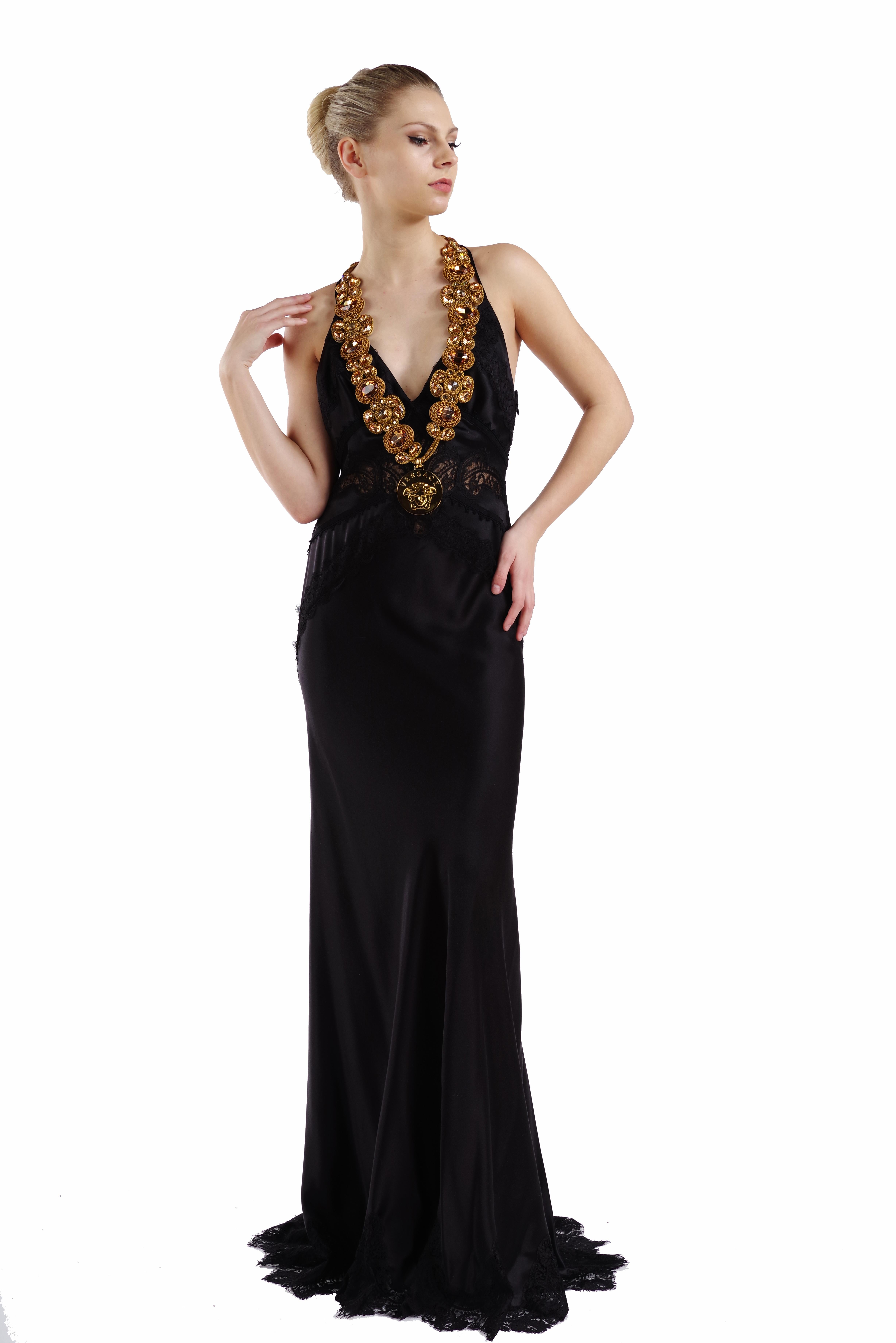 Black VINTAGE VERSACE BLACK SILK and LACE LONG GOWN DRESS 40 - 4 For Sale