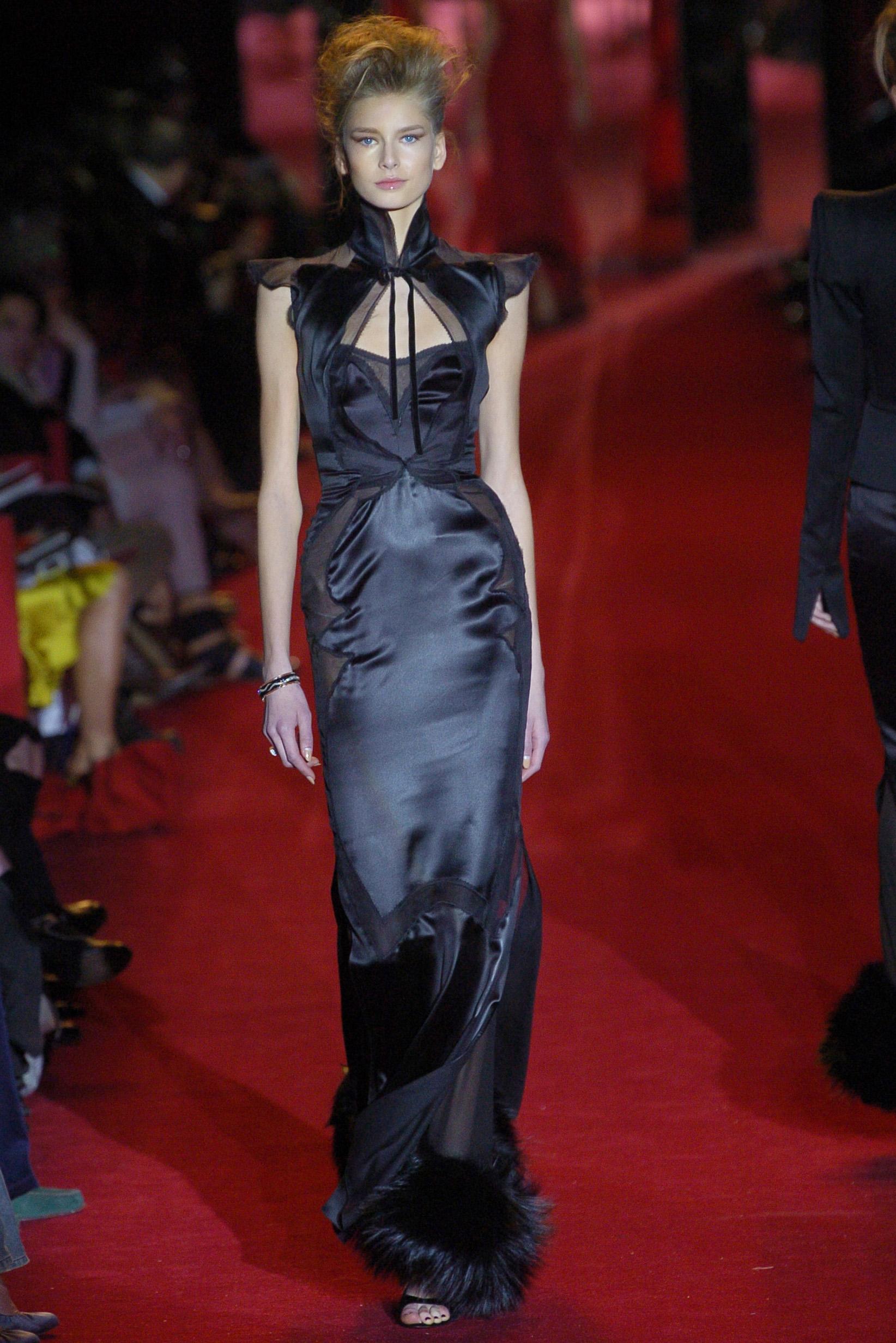 F/W 2004 Tom Ford for YSL Black Silk Gown

Extremely Rare!

100% Silk is finished with fox trim

FR Size 36

Bust: 34