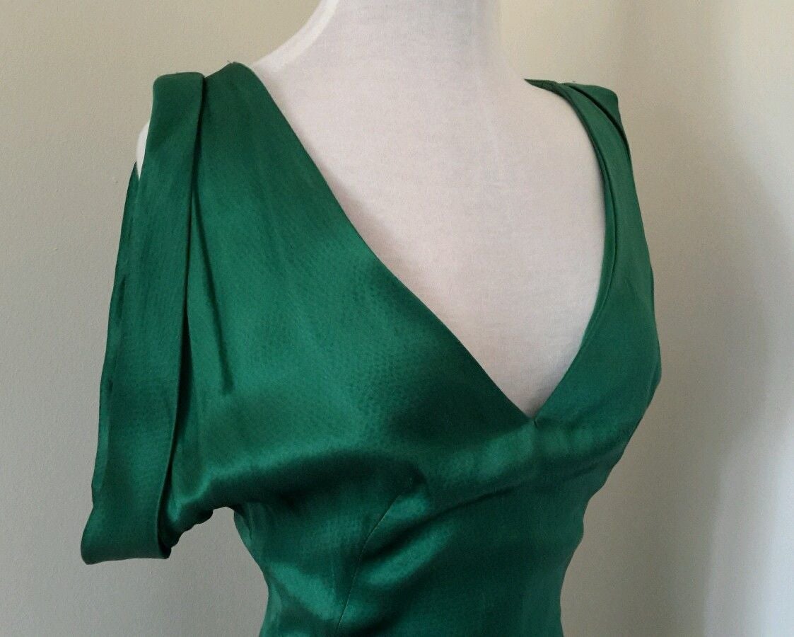 Women's ALEXANDER MCQUEEN 2007 Emerald silk gown For Sale