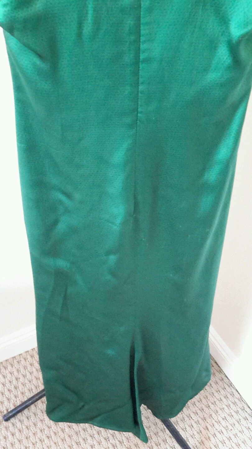ALEXANDER MCQUEEN 2007 Emerald silk gown For Sale 1
