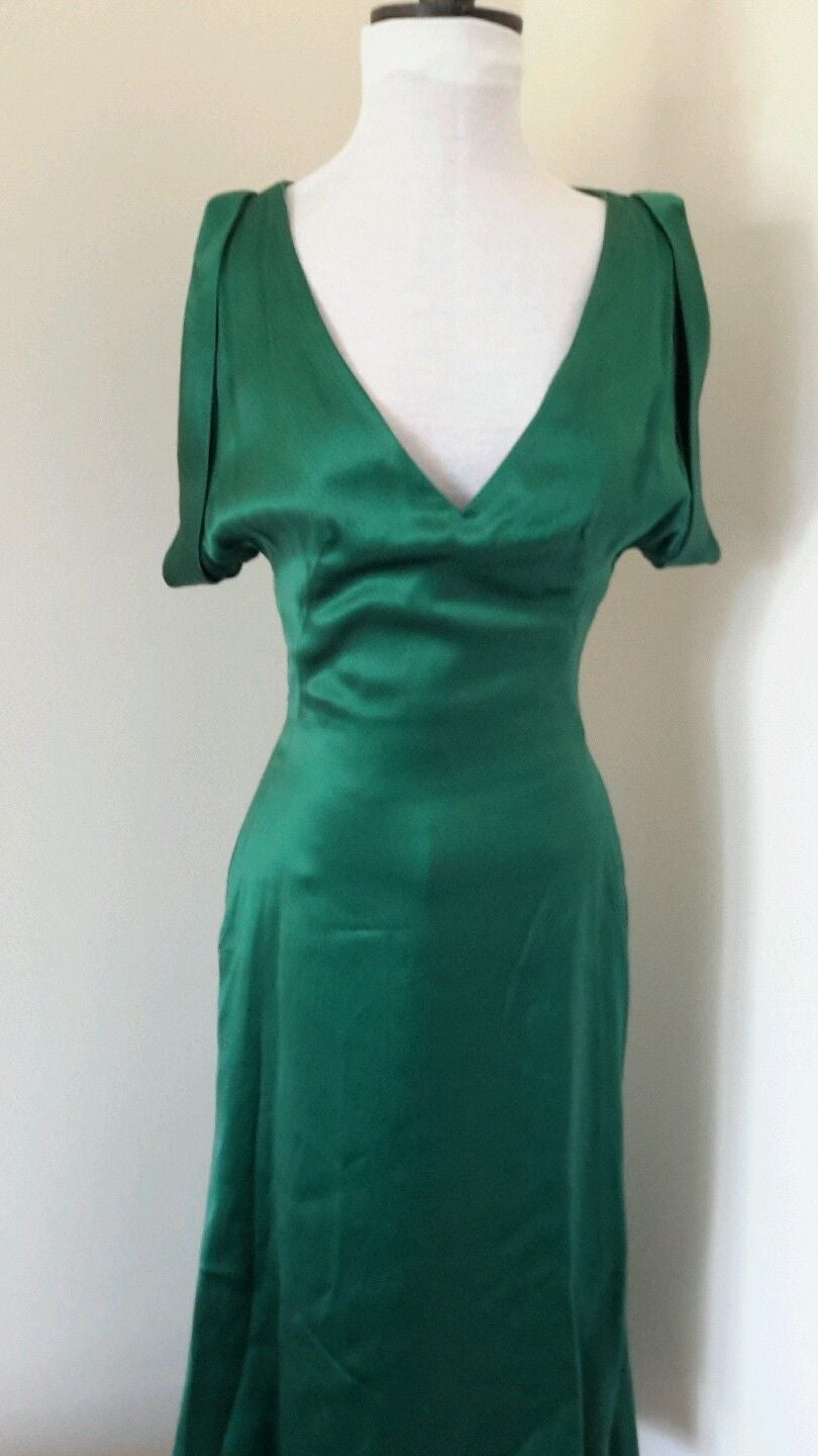 ALEXANDER MCQUEEN 2007 Emerald silk gown In Good Condition For Sale In LONDON, GB