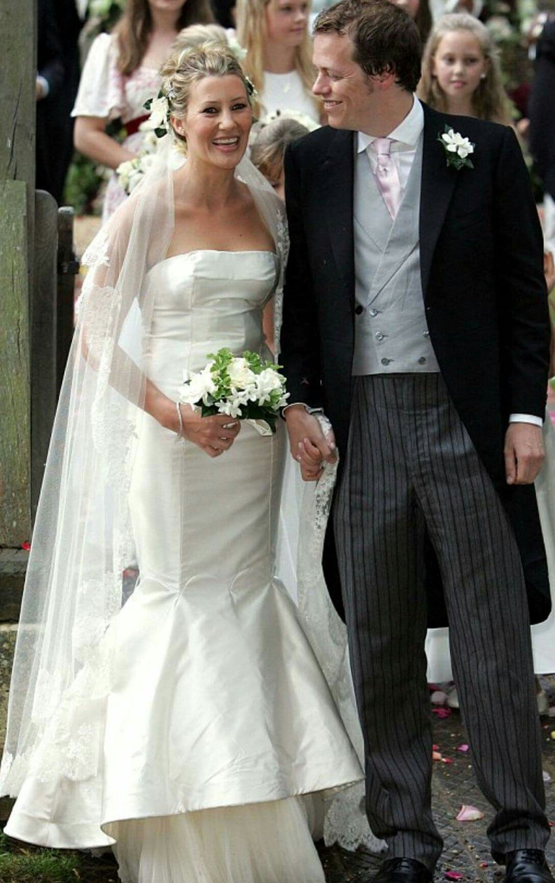 Alexander McQueen 2005 royal wedding dress For Sale 3