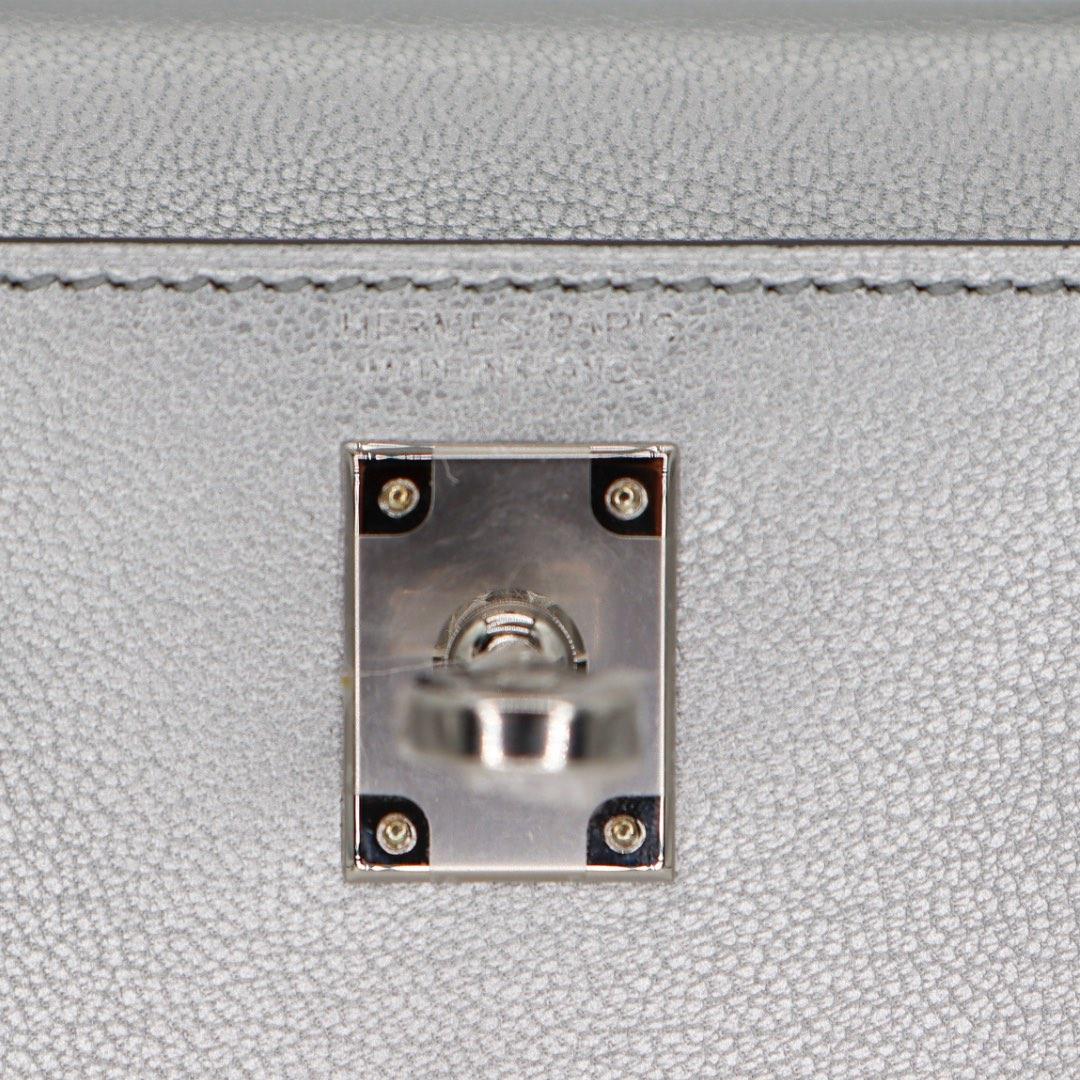 Hermès Kelly II Sellier Mini Gris Argente Chèvre Chamkilight Palladium Hardware im Angebot 1