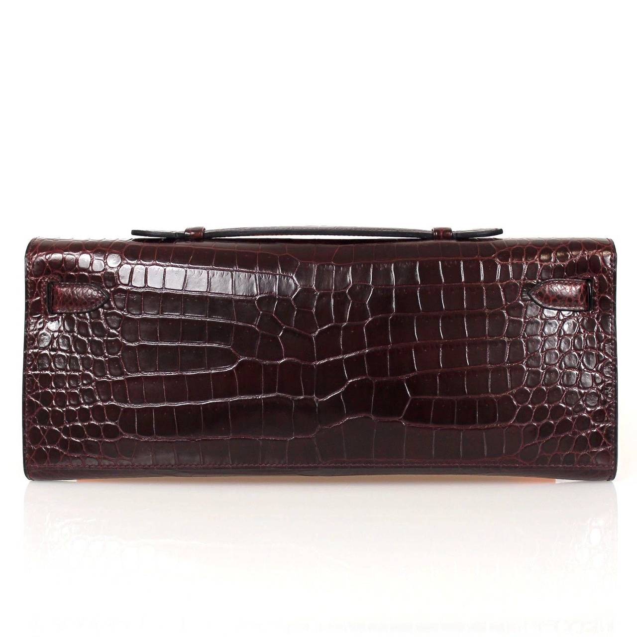 Black Hermès Burgundy Shiny Niloticus Gold HDW 2015 Kelly Cut Pochette Clutch For Sale