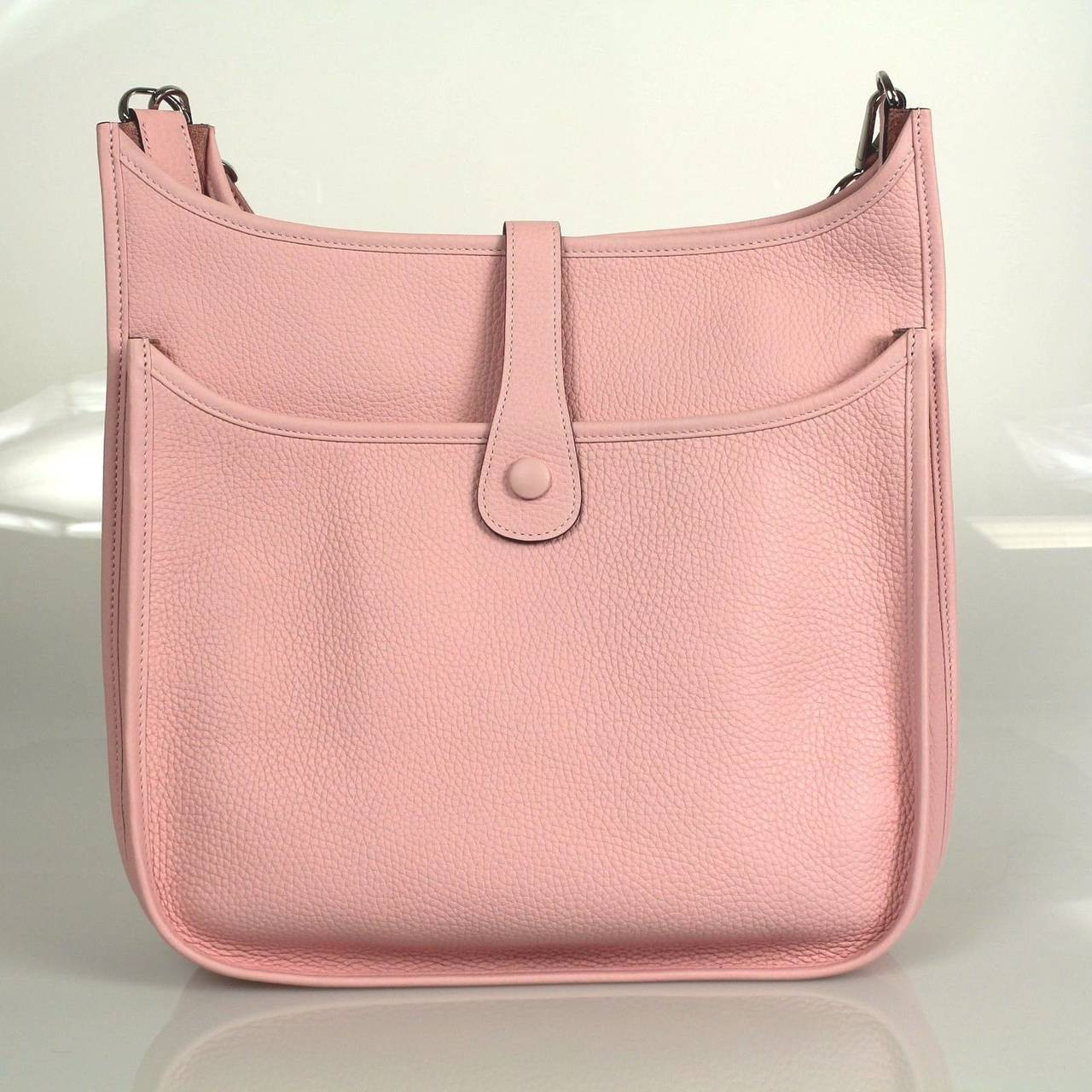 Hermès Light Pink Taurillon Clemence Leather Evelyne Iii Gm Crossbody Bag In New Condition For Sale In Miami, FL