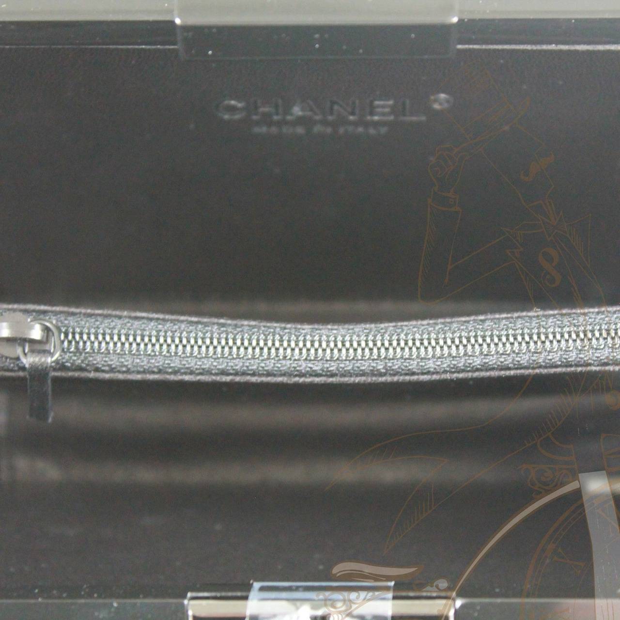 Chanel Black Plexiglass Pearl Embellished 2014 Cc Logo Lego Clutch For Sale 2