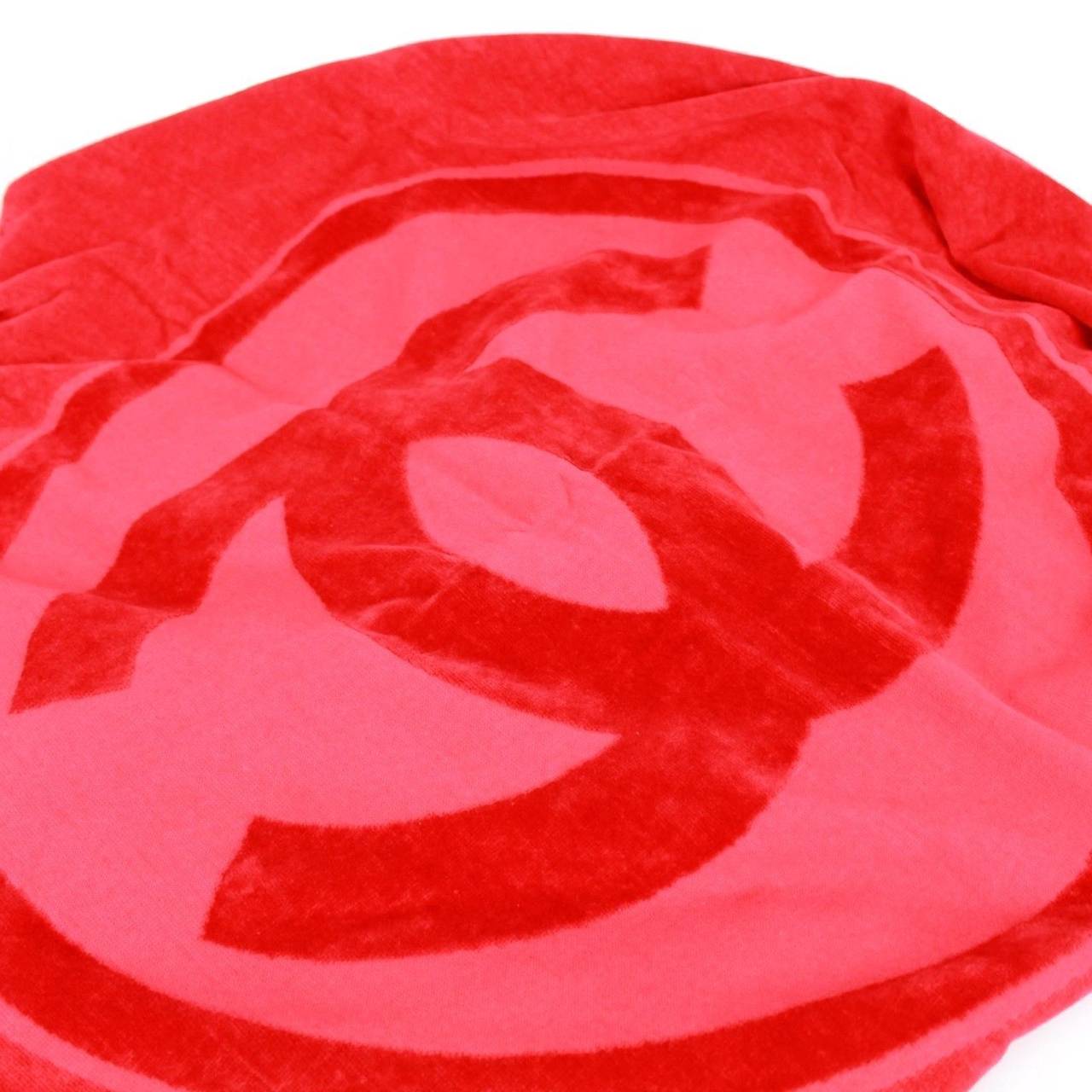 Chanel Candy Red Quilted 100% Cotton 2015 Cc Logo Beach Towel Bag For Sale 2