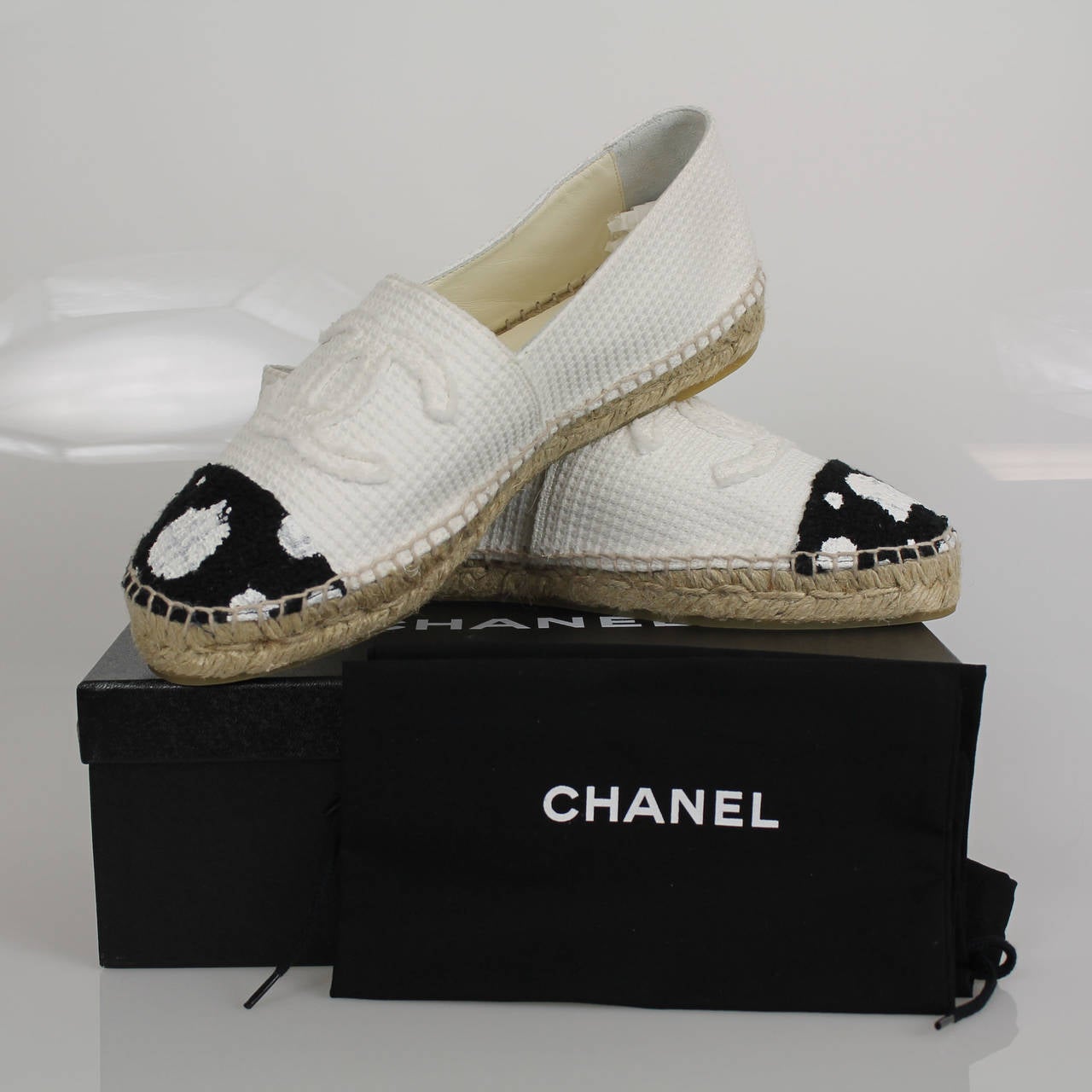 Chanel Black And White Polka Dot Cap Toe Cc Logo Tweed Espadrilles Flats 5