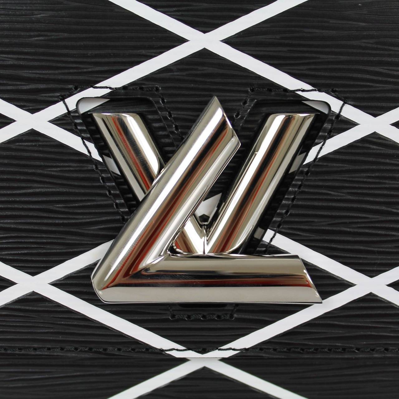 Louis Vuitton Black & White Epi Leather Twist Malletage Cross Body Bag 3