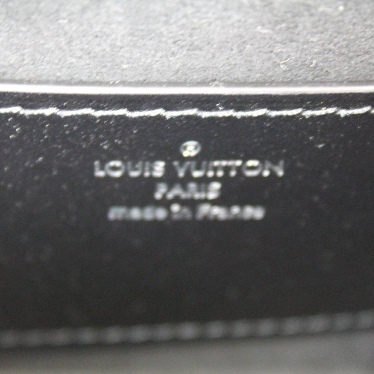 Louis Vuitton Black & White Epi Leather Twist Malletage Cross Body Bag 1