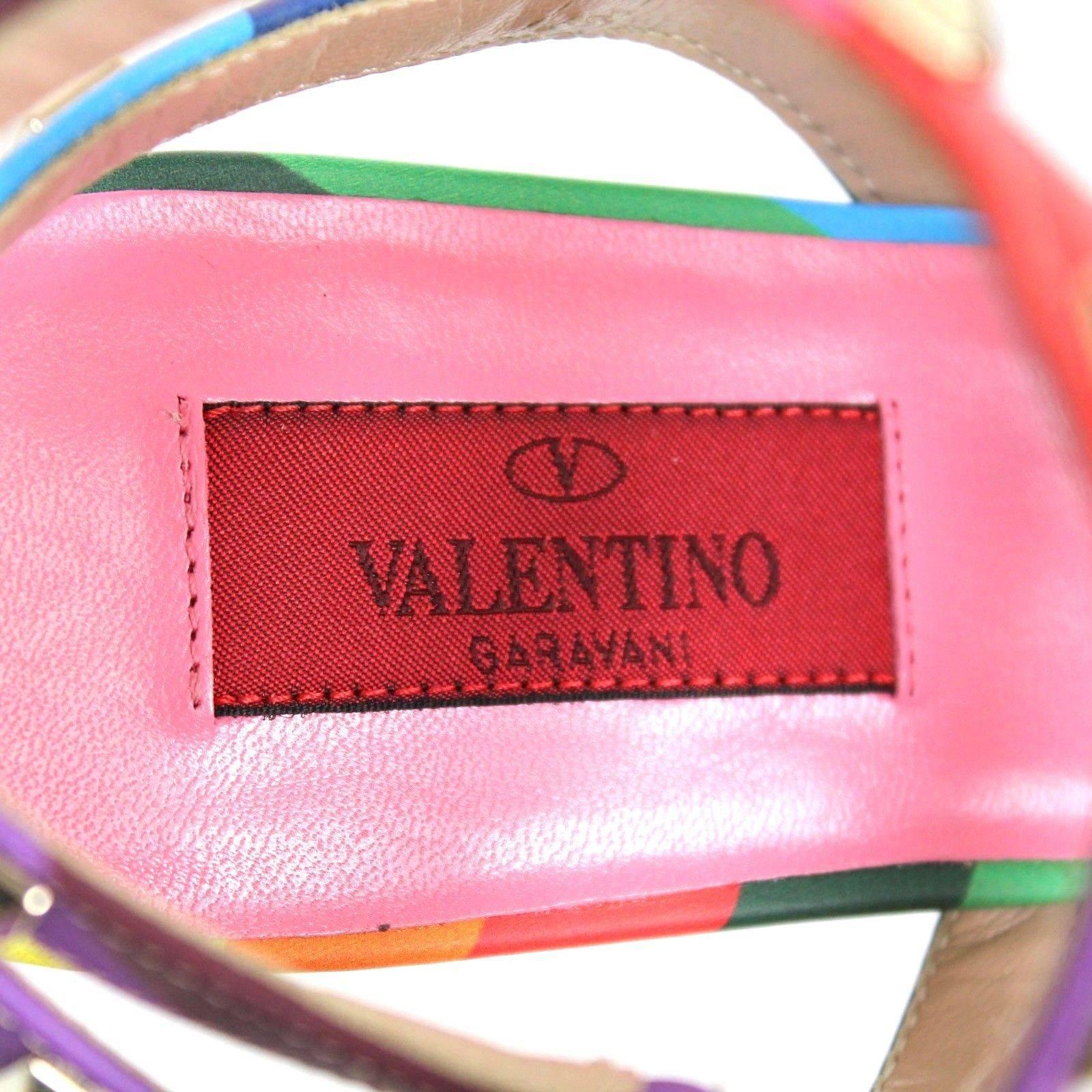 Valentino Silver Hdw Stud Rainbow Rockstud Multicolor Sandals In New Condition For Sale In Miami, FL