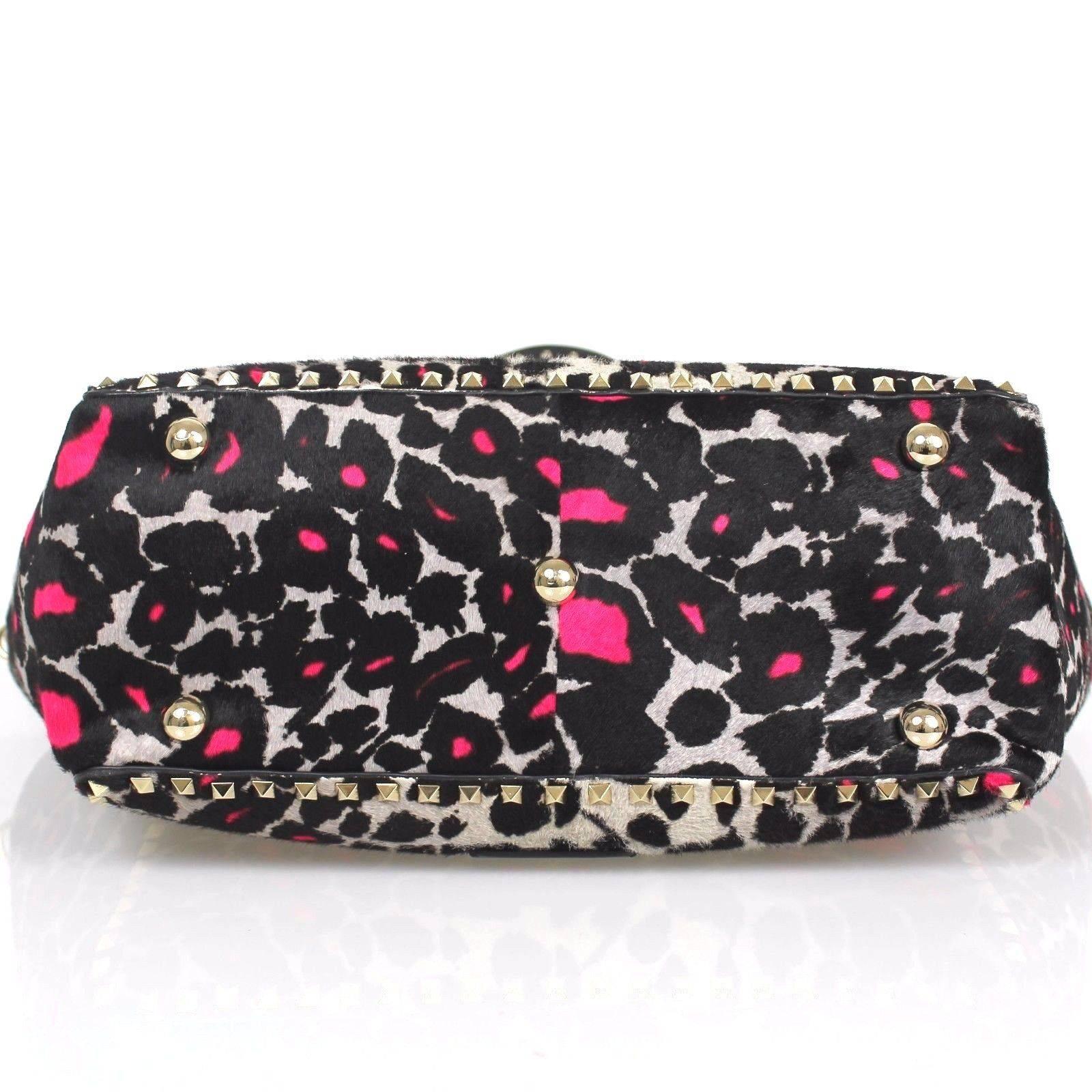 Valentino Pink Leopard Print Calf Hair Cavalino Rockstud Multicolor Tote Bag In Good Condition For Sale In Miami, FL