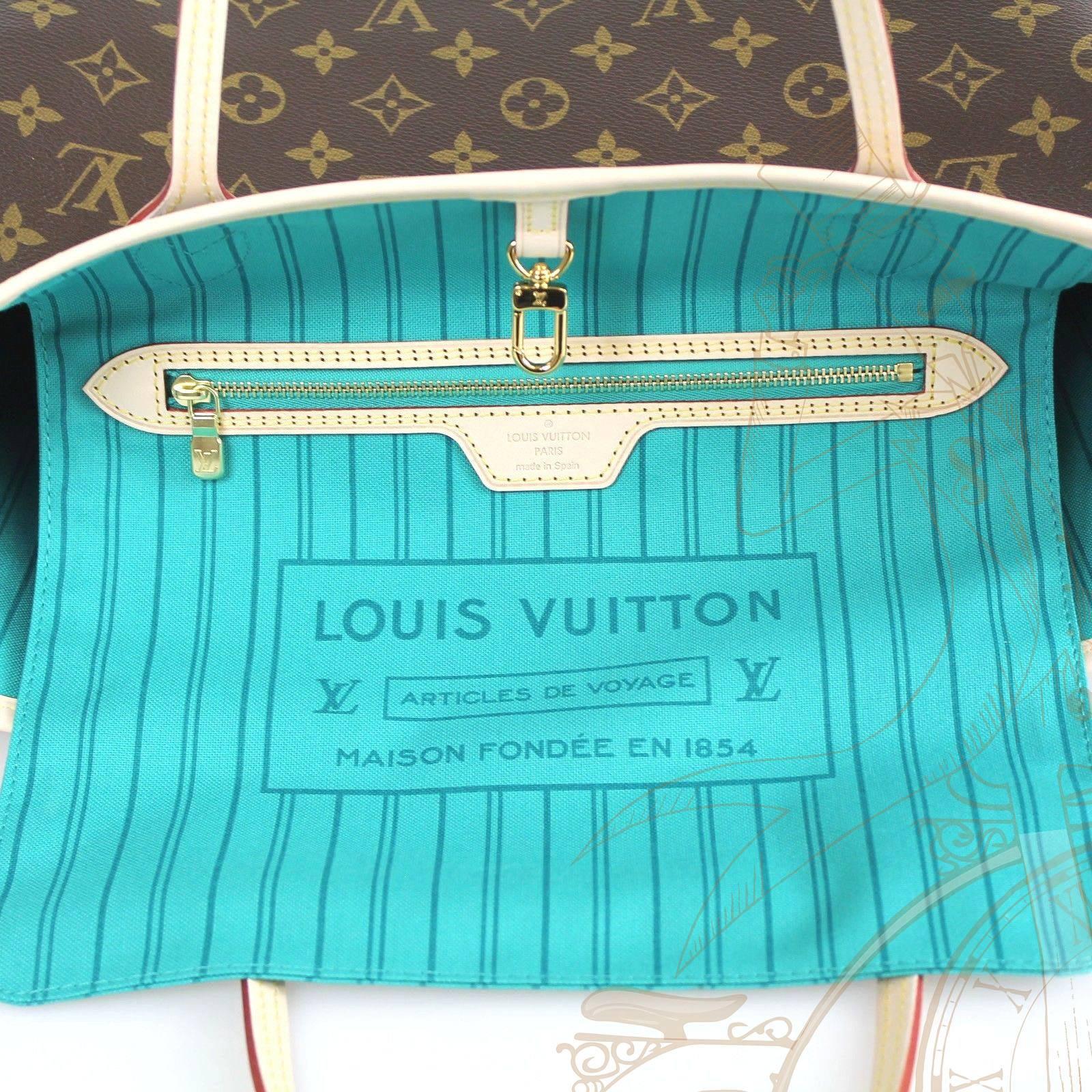 Louis Vuitton Monogram Canvas Neverfull Mm V Blue Limited Edition Shoulder Bag For Sale 3