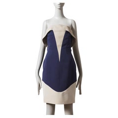 THIERRY MUGLER, collection printemps-été 1996 : robe futuriste à empiècements géométriques