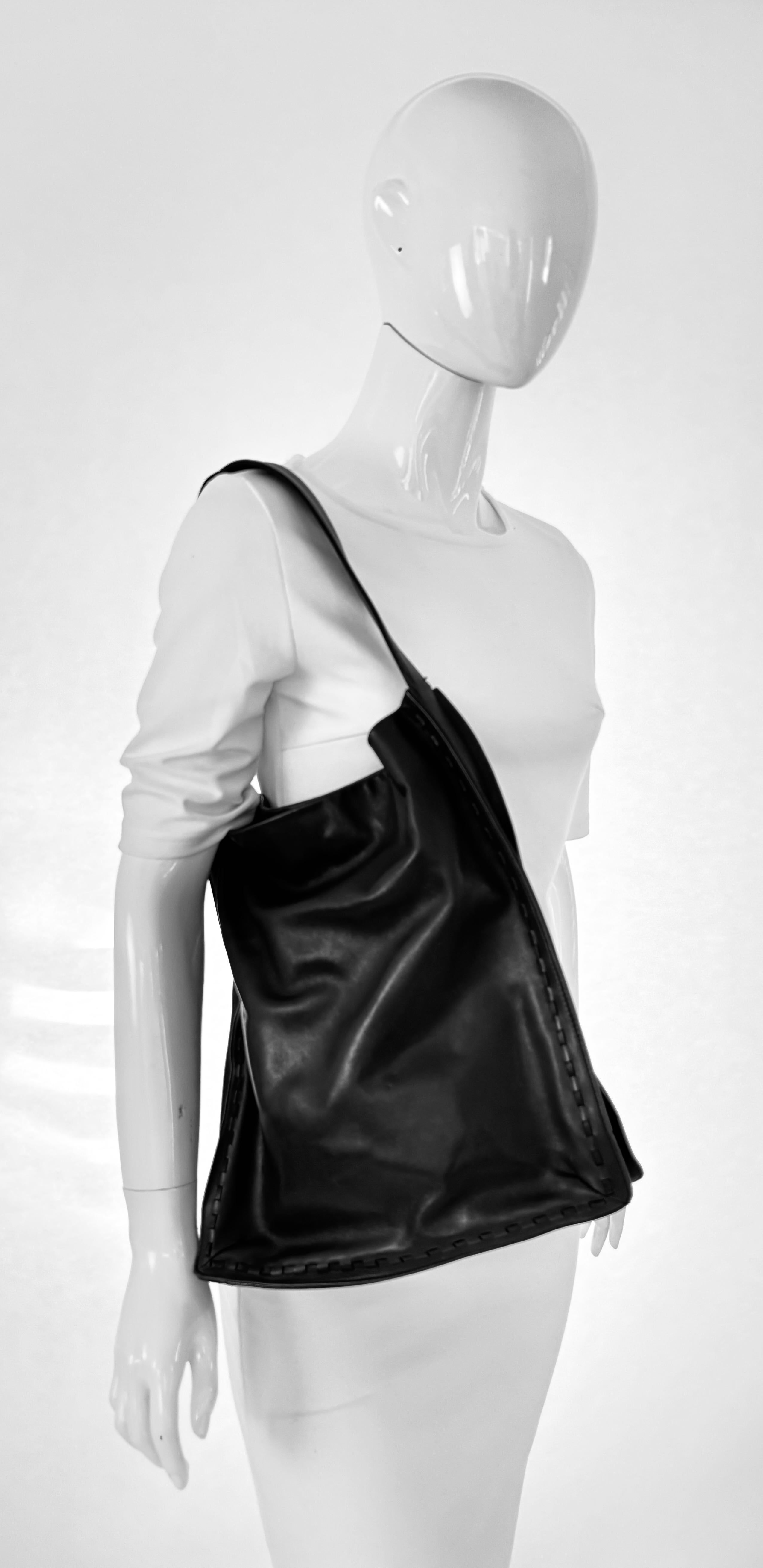 Vintage Coach Fourre-tout en cuir noir en vente 5