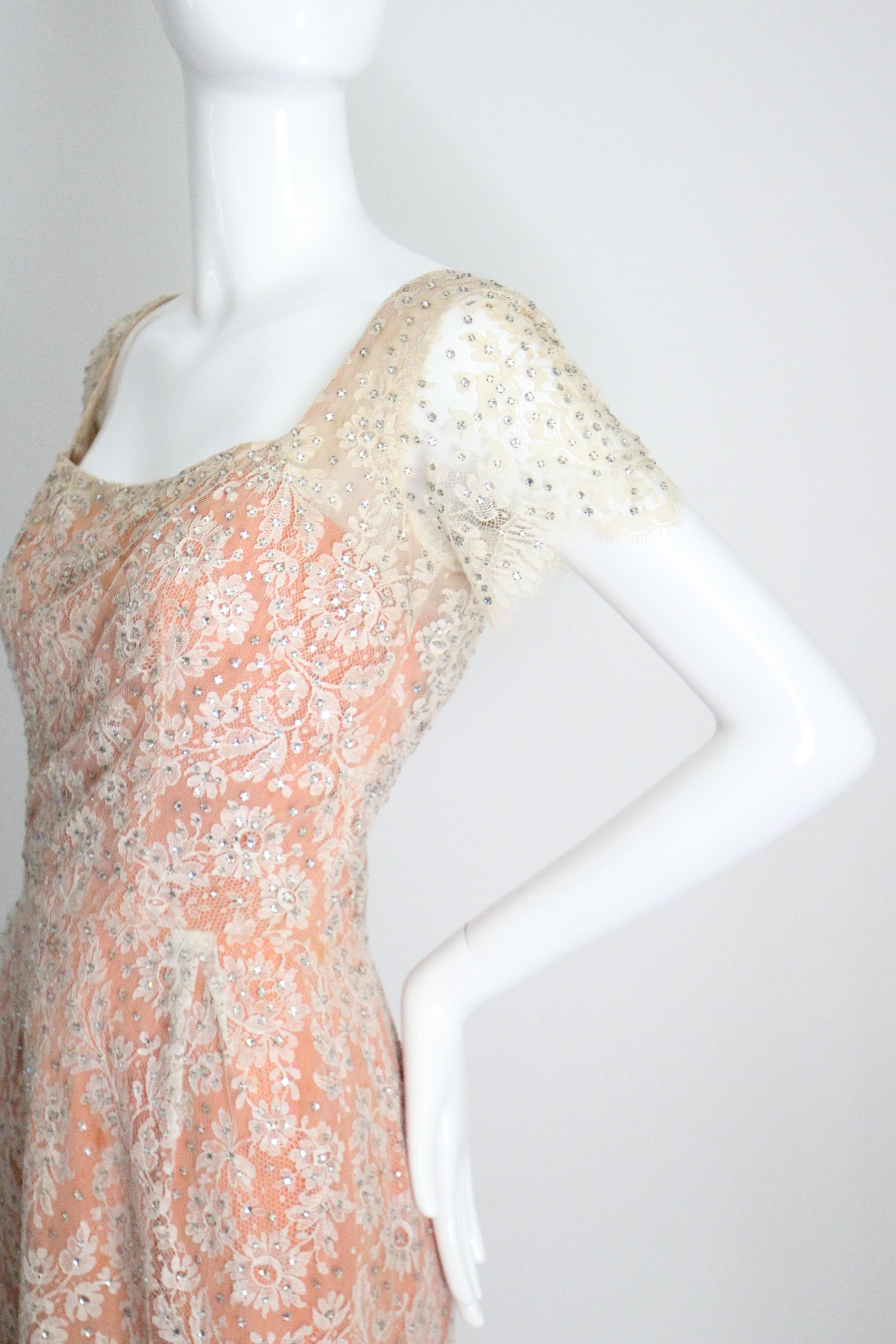 Vintage 1950er Howard Greer Kleid mit Spitze und Strassverzierung, UK 8 US 4 im Angebot 6