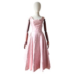 Vestido vintage de tul escalonado bordado en satén rosa de los años 50 UK 6-8 US 2-4