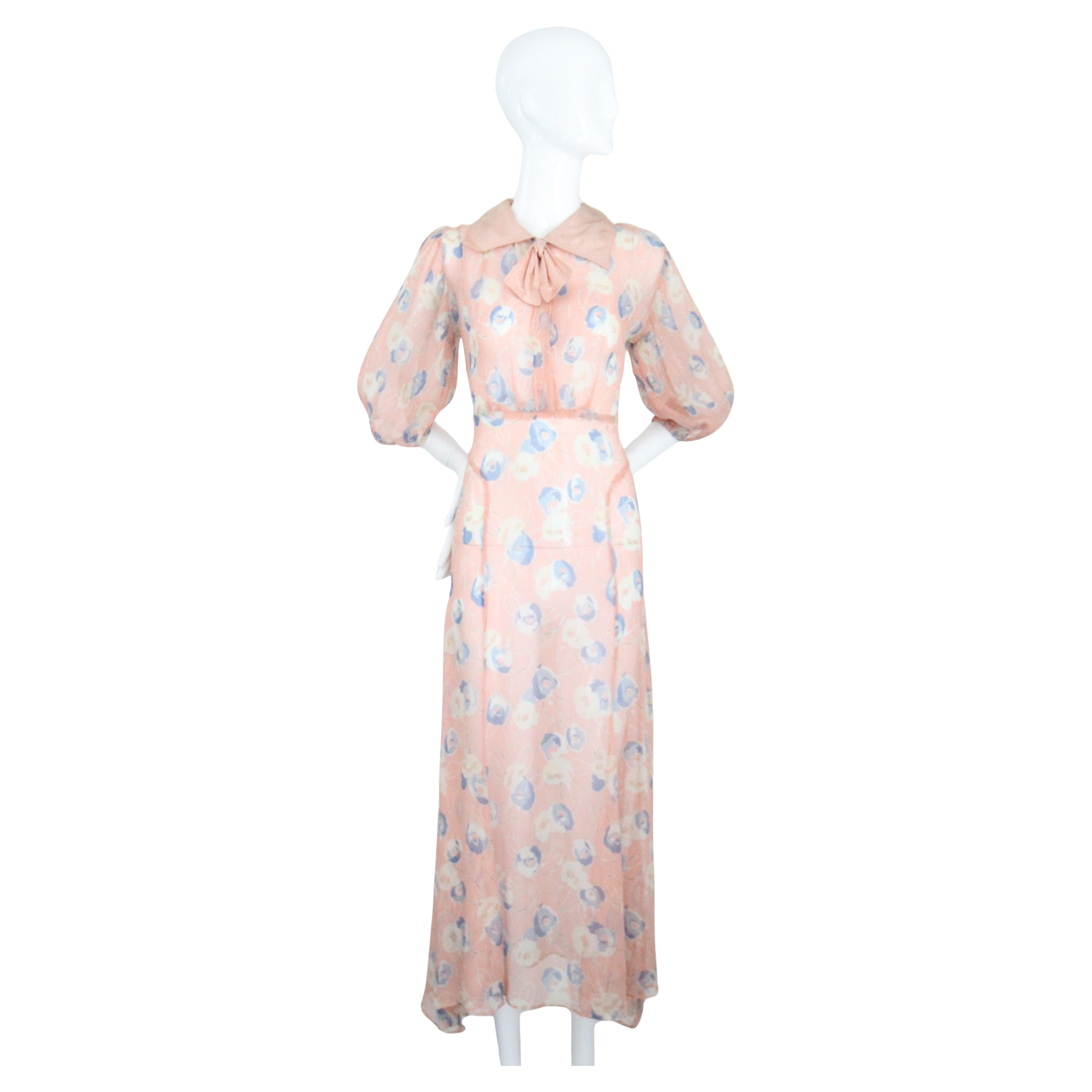 Vintage 1930's Blush Pink Blue Floral Day Dress Bow 1930s Rayon Dress UK 8 US 4 For Sale
