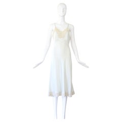Vintage 1930s Pale Blue Silk and Lace Nightdress Nightgown US 4 UK 8