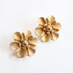 Vintage 1950s Emmons Gold Toned Floral Clip on earrings statement earrings