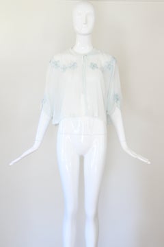 Vintage 1930's Ice Blue Silk Plissé Floral Bed Jacket appliqués UK 6-8 UK 10-12