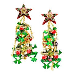 Retro Rare Lunch at the Ritz Mistletoad Earrings