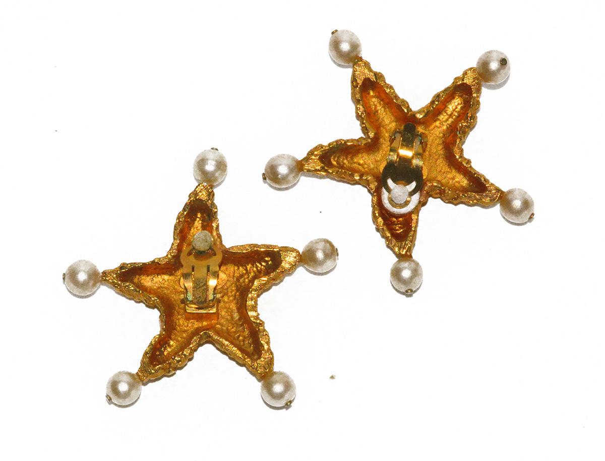 Massive! 1980s Chanel Runway starfish ear clips! Fabulous!