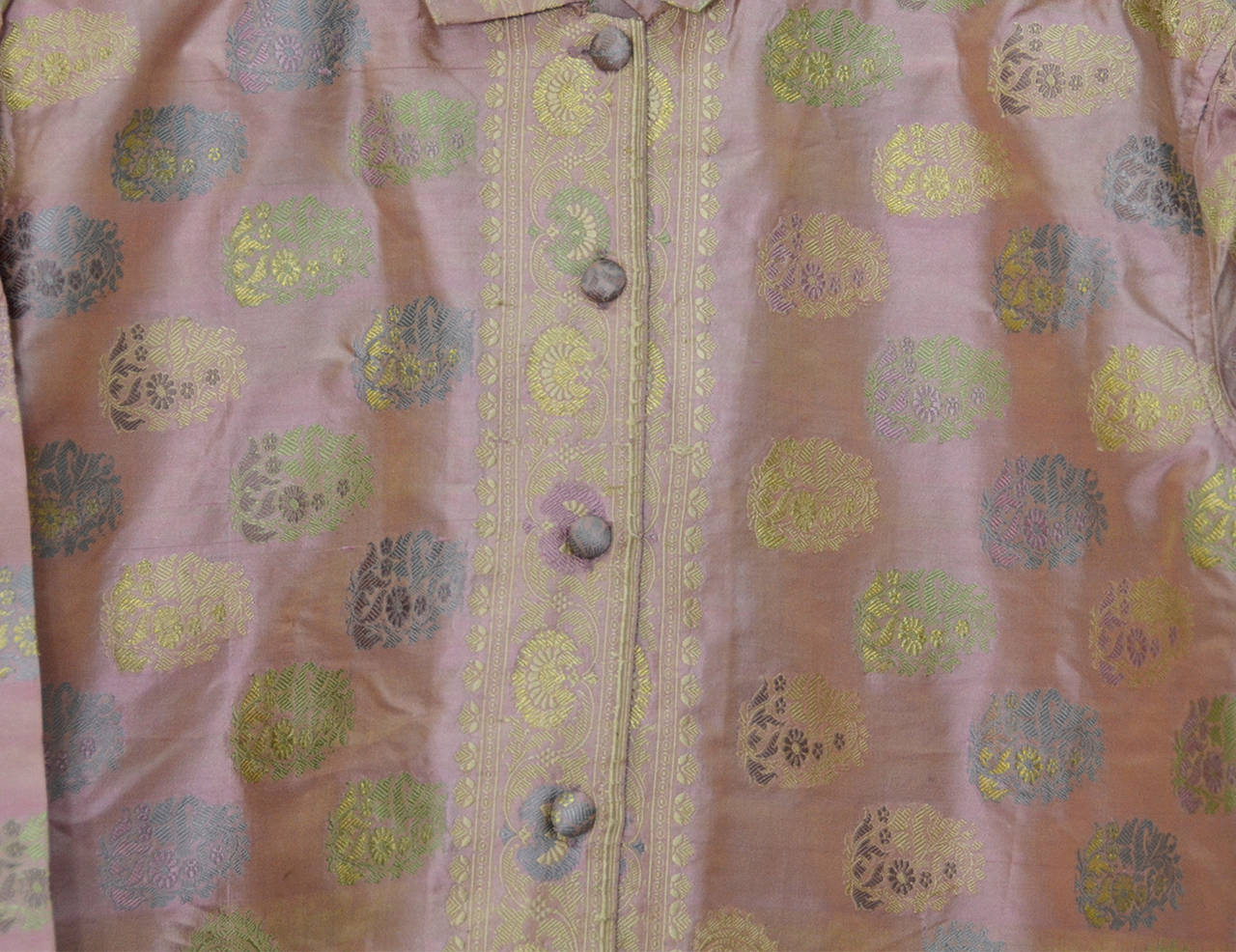 Gorgeous Virginia Witbeck Silk Sari Fabric Blouse In New Condition For Sale In Teaneck, NJ
