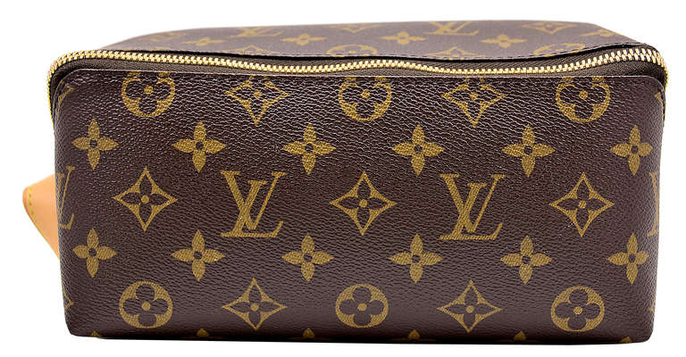 New!!! Louis Vuitton Shoe Shine kit, with dust cover. For the man (or woman) who has everything!!!