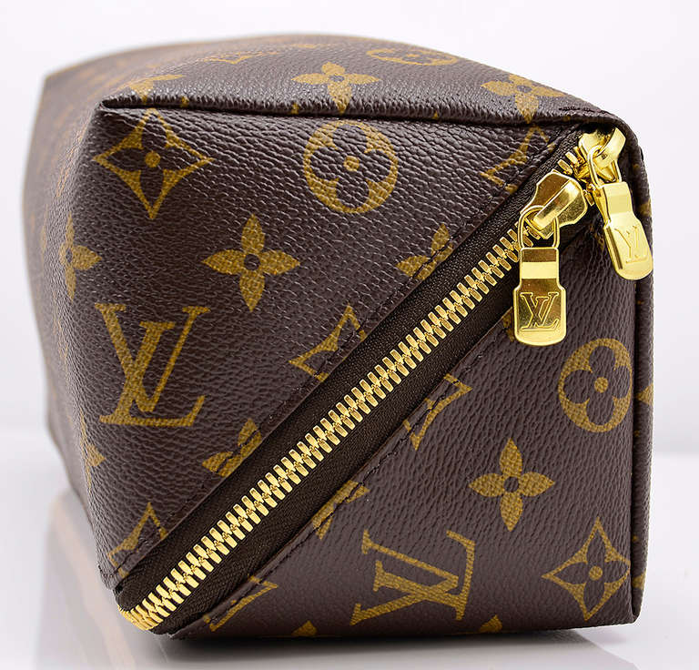 Louis Vuitton Shoe Shine Kit at 1stDibs  louis vuitton shoe care kit, louis  vuitton boot bag, louis vuitton zippy wallet