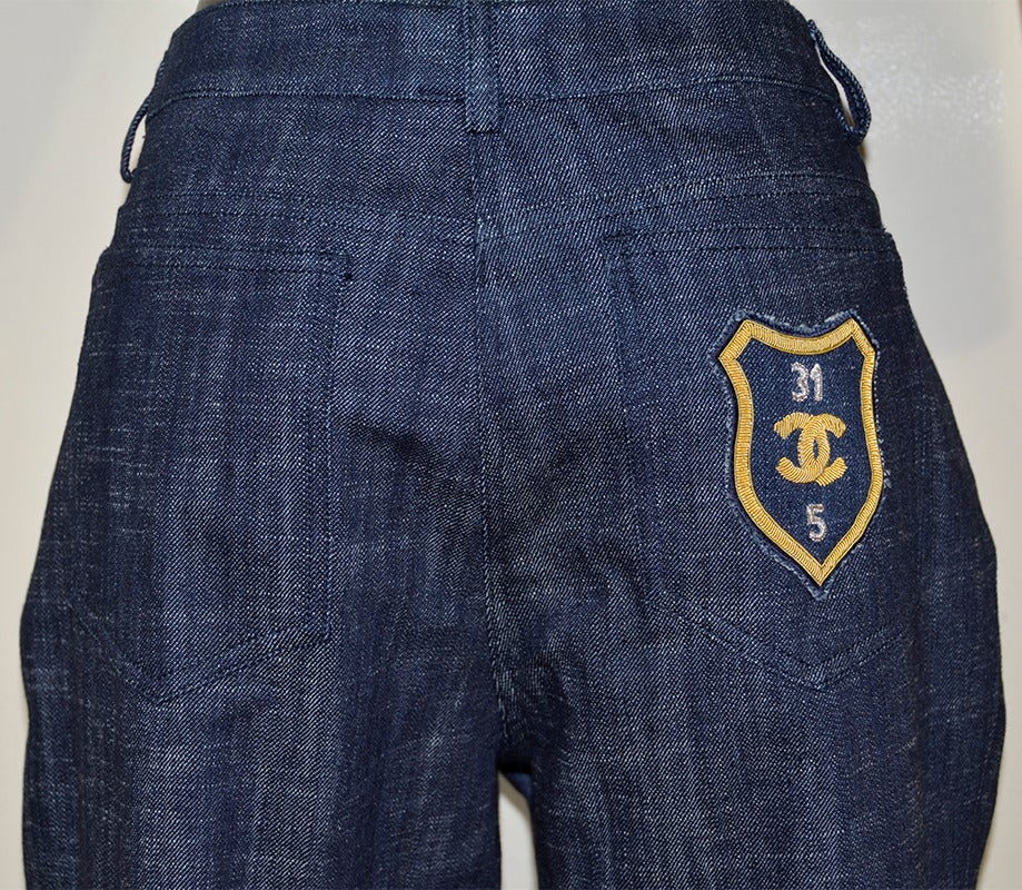 Chanel Jeans In Excellent Condition For Sale In Teaneck, NJ