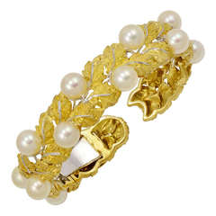 Gorgeous Buccellati Pearl Gold Cuff Bracelet