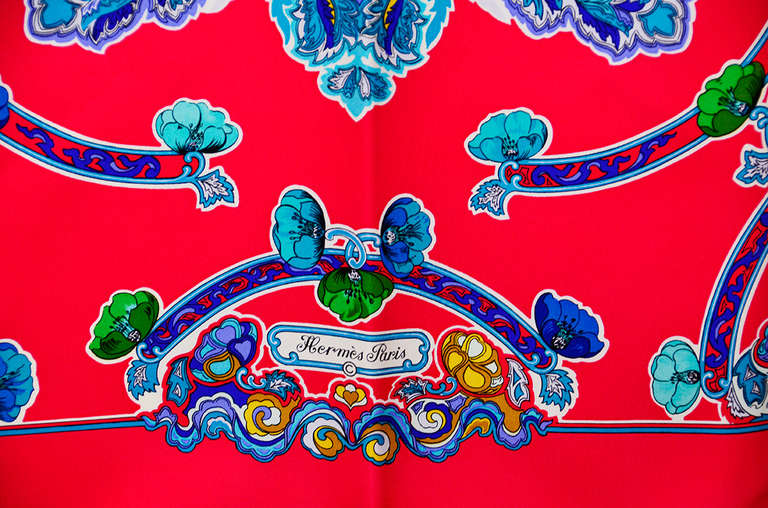 Gorgeous Vibrant Hermes Silk Scarf In Excellent Condition In Teaneck, NJ