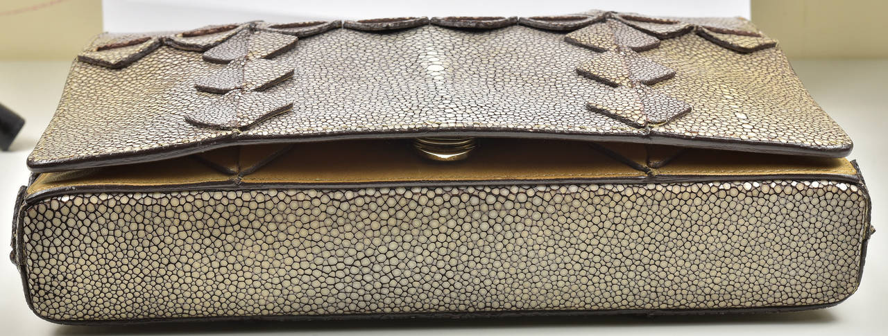 Beige Beautiful Ferragamo Stingray Clutch/Shoulder bag