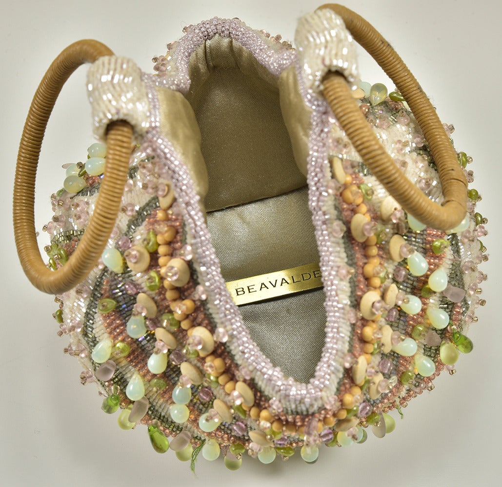 Gorgeous Bea Valdes pastel beaded handbag. Wearable art, at its finest. Pristine condition.