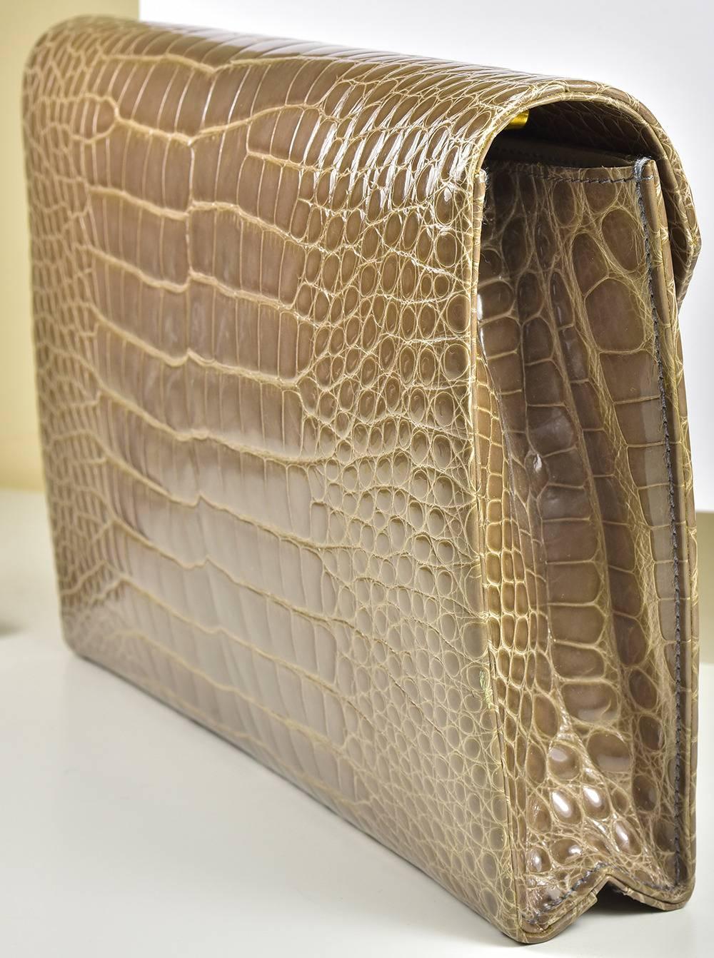 Gorgeous Vintage Helene Arpels Alligator Handbag In Excellent Condition In Teaneck, NJ