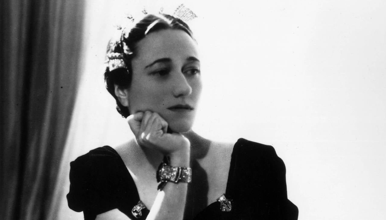 Women's Stunning Vintage Carnegie Earrings belonging to Duchess of Windsor For Sale