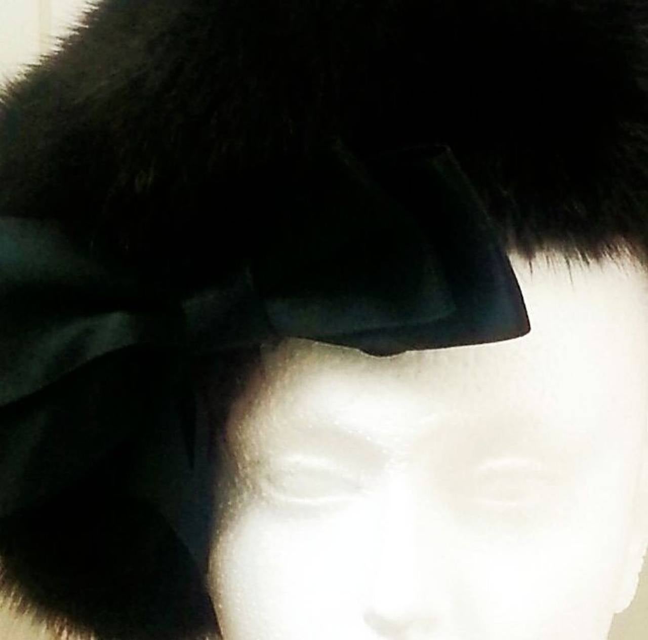 Wonderful and Rare 1980s Chanel Mink Beret Hat with detachable Satin Bow 5